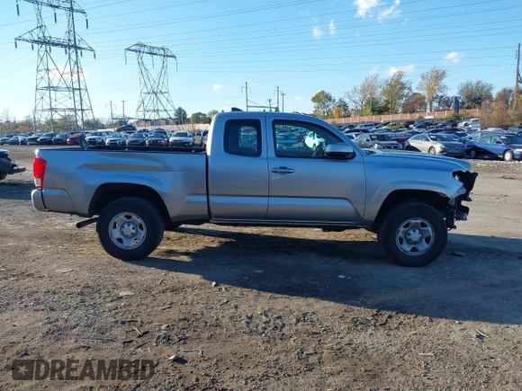 2017 Toyota Tacoma SR z VIN 5TFSX5EN9HX057404, wystawiony jako IAAI lot #40831578 z przebiegiem 91 434 mil mil oraz . Historia ofert i sprzedaży dostępna na DreamBid. Obrazek 13.