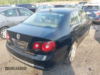 2008 Volkswagen Jetta SE with VIN 3VWRM71K48M187611, listed as a IAAI auction lot 42467928 with 170,931 mi miles and . Bid and sale history available at DreamBid. Image 4.