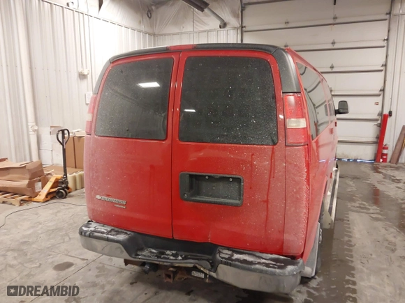 2013 Chevrolet Express Passenger 1LT with VIN 1GAZG1FA2D1178476, listed as a IAAI auction lot 41572423 with 188,369 mi miles. Bid and sale history available at carsss.com. Image 16.