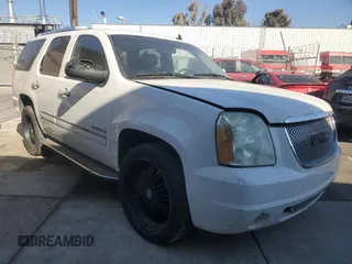2010 GMC Yukon Denali with VIN 1GKUCEEF7AR129003, listed as a Copart auction lot 42192735 with 227,205 mi miles and Clean Title. Bid and sale history available at carsss.com. Image 1.