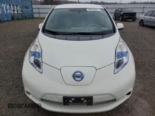 2011 Nissan LEAF SL-e with VIN JN1AZ0CPXBT004287, listed as a Copart auction lot 48035995 with 44,730 mi miles and Clean Title. Bid and sale history available at carsss.com. Image 5.