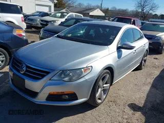 2011 Volkswagen CC Lux Plus with VIN WVWHN7AN6BE718214, listed as a IAAI auction lot 41381579 with 122,545 mi miles. Bid and sale history available at carsss.com. Image 2.