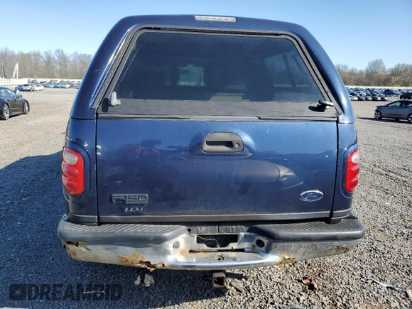 2003 Ford F-150 XLT with VIN 1FTRW08L33KB57468, listed as a Copart auction lot 53745075 with 233,797 mi miles and Clean Title. Bid and sale history available at carsss.com. Image 6.