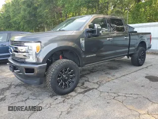 2017 Ford F-250 Lariat z VIN 1FT7W2BT6HEC42340, wystawiony jako Copart lot #55490145 z przebiegiem 83 750 mil mil oraz Tytuł czysty. Historia ofert i sprzedaży dostępna na DreamBid. Obrazek 1.