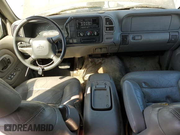 1999 Chevrolet Suburban with VIN 1GNGK26R5XJ513945, listed as a Copart auction lot 73673314 with 198,656 mi miles and Clean Title. Bid and sale history available at carsss.com. Image 8.