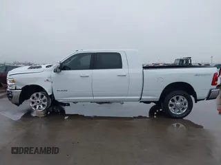 2024 Ram 2500 Laramie z VIN 3C6UR5NL7RG143695, wystawiony jako IAAI lot #41504981 z przebiegiem 6 511 mil mil oraz . Historia ofert i sprzedaży dostępna na DreamBid. Obrazek 15.