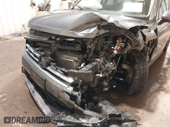 2021 Volkswagen Tiguan SE with VIN 3VV3B7AX3MM118463, listed as a IAAI auction lot 42138702 with 48,058 mi miles and . Bid and sale history available at DreamBid. Image 6.