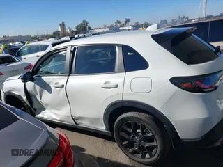 2024 Honda HR-V Sport with VIN 3CZRZ2H57RM743851, listed as a IAAI auction lot 41060626 with 14,786 mi miles. Bid and sale history available at carsss.com. Image 14.