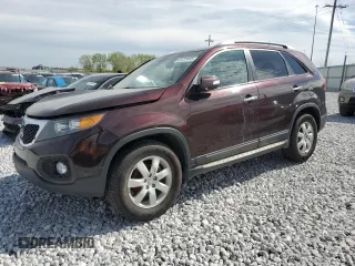 2012 Kia Sorento LX z VIN 5XYKT3A63CG222146, wystawiony jako Copart lot #43731445 z przebiegiem Nie podano mil oraz Szkoda całkowita • Salvage title. Historia ofert i sprzedaży dostępna na DreamBid. Obrazek 1.
