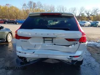 2019 Volvo XC60 Momentum with VIN LYV102RK8KB381803, listed as a IAAI auction lot 40925515 with 99,530 mi miles and . Bid and sale history available at DreamBid. Image 16.