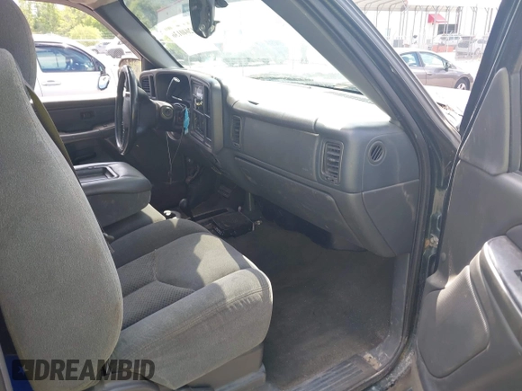 2004 Chevrolet Silverado 1500 Z71 with VIN 1GCEK14T04Z325260, listed as a IAAI auction lot 42040136 with 129,346 mi miles. Bid and sale history available at carsss.com. Image 5.