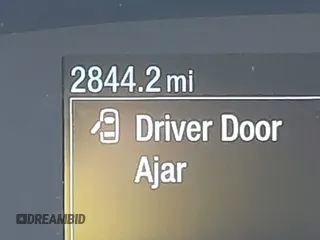 2024 Ford Transit Cargo z VIN 1FTBR2C80RKA48160, wystawiony jako IAAI lot #40732677 z przebiegiem 2 844 mil mil oraz . Historia ofert i sprzedaży dostępna na DreamBid. Obrazek 15.