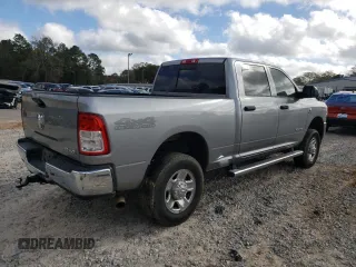 2019 Ram 2500 Tradesman with VIN 3C6UR5CLXKG666976, listed as a Copart auction lot 49425045 with 102,292 mi miles and Salvage Title. Bid and sale history available at carsss.com. Image 3.