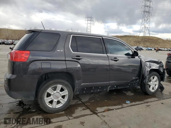 2013 GMC Terrain SLE with VIN 2GKFLREK5D6393480, listed as a Copart auction lot 50374415 with 104,245 mi miles and Salvage Title. Bid and sale history available at carsss.com. Image 3.