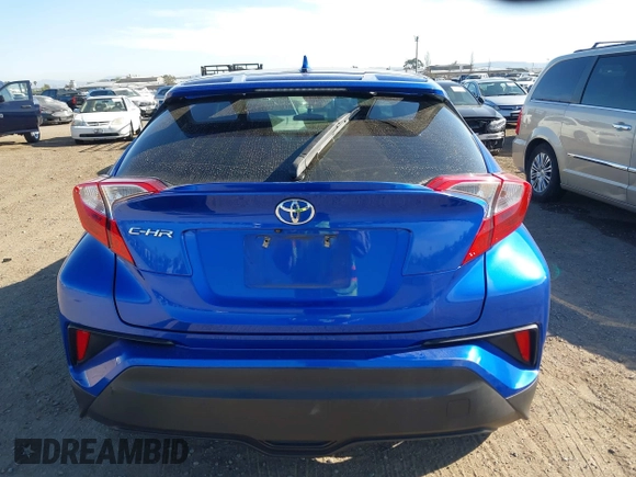 2018 Toyota C-HR XLE z VIN NMTKHMBXXJR007134, wystawiony jako IAAI lot #42004283 z przebiegiem 174 336 mil mil oraz . Historia ofert i sprzedaży dostępna na DreamBid. Obrazek 17.