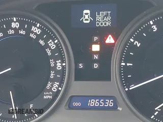 2006 Lexus IS 350 with VIN JTHBE262X65001939, listed as a IAAI auction lot 42454686 with 186,536 mi miles and . Bid and sale history available at DreamBid. Image 16.