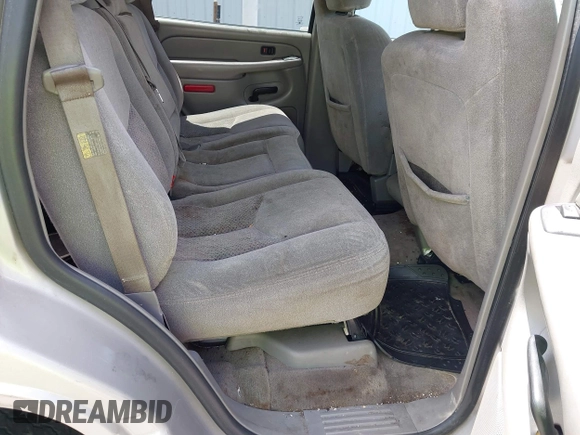 2004 Chevrolet Tahoe LS with VIN 1GNEC13V04R216255, listed as a IAAI auction lot 42531035 with 309,058 mi miles and . Bid and sale history available at DreamBid. Image 8.