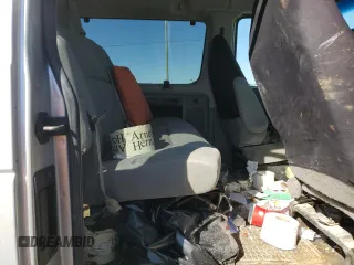 2008 Ford Econoline Passenger XL with VIN 1FMNE11L98DB45835, listed as a Copart auction lot 46355145 with 3,226,822 mi miles and Salvage title. Bid and sale history available at DreamBid. Image 11.