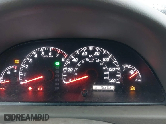 2006 Toyota Camry STD with VIN 4T1BE32K96U146291, listed as a IAAI auction lot 40940095 with 186,957 mi miles. Bid and sale history available at carsss.com. Image 7.