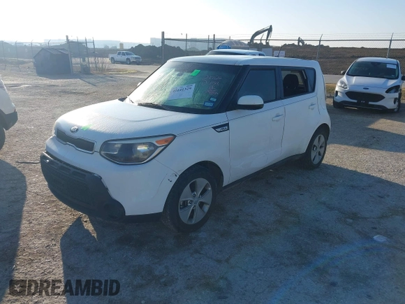 2016 Kia Soul with VIN KNDJN2A21G7840324, listed as a IAAI auction lot 41641329 with 113,801 mi miles. Bid and sale history available at carsss.com. Image 2.