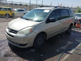 2005 Toyota Sienna CE z VIN 5TDZA23C05S288130, wystawiony jako IAAI lot #42516195 z przebiegiem 252 018 mil mil oraz . Historia ofert i sprzedaży dostępna na DreamBid. Obrazek 2.