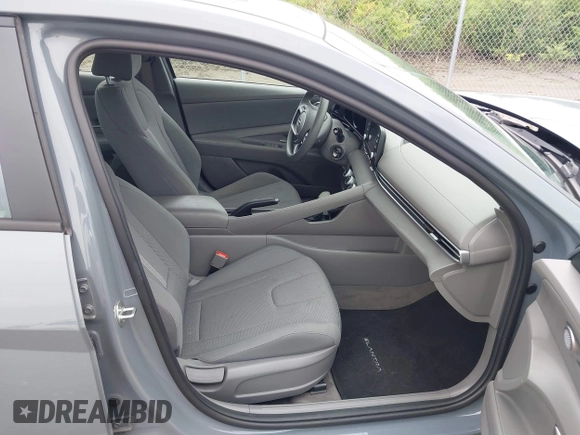 2022 Hyundai Elantra SE с VIN KMHLL4AG2NU308581, выставлен на аукционе IAAI как лот 42641290 с пробегом 29 571 миль миль и . История ставок и продаж доступна на DreamBid. Изображение 5.