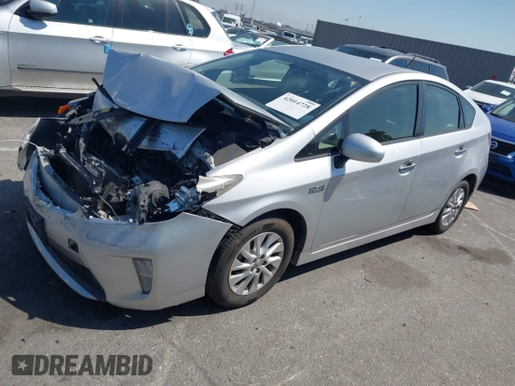 2013 Toyota Prius with VIN JTDKN3DPXD3032705, listed as a IAAI auction lot 42014728 with 133,389 mi miles and . Bid and sale history available at DreamBid. Image 2.