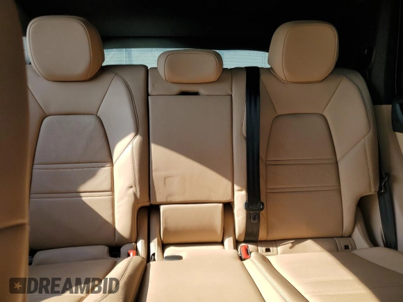 2021 Porsche Cayenne z VIN WP1AA2AY2MDA04727, wystawiony jako Copart lot #55066535 z przebiegiem 46 768 mil mil oraz Szkoda całkowita • Salvage title. Historia ofert i sprzedaży dostępna na DreamBid. Obrazek 10.