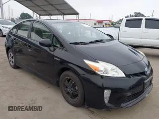 2015 Toyota Prius Four z VIN JTDKN3DU6F0413591, wystawiony jako IAAI lot #42162349 z przebiegiem 103 854 mil mil oraz . Historia ofert i sprzedaży dostępna na DreamBid. Obrazek 1.