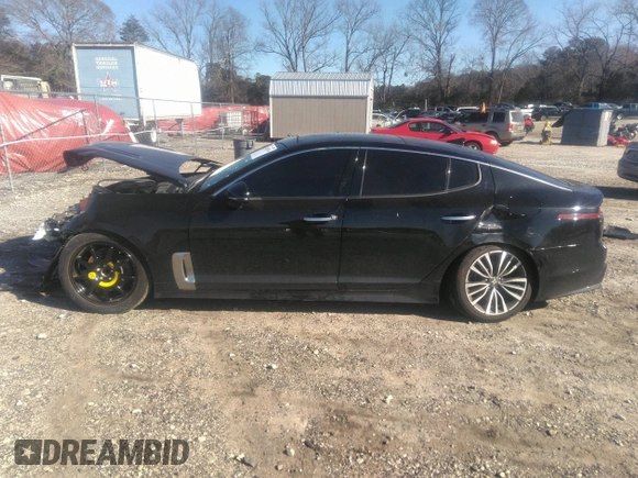 2018 Kia Stinger Premium with VIN KNAE25LA4J6014190, listed as a IAAI auction lot 41163976 with 67,976 mi miles. Bid and sale history available at carsss.com. Image 15.