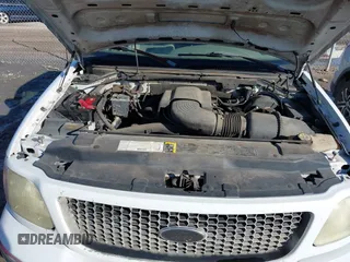 2003 Ford F-150 XL with VIN 1FTRX17W93NB66494, listed as a IAAI auction lot 41451666 with 205,770 mi miles. Bid and sale history available at carsss.com. Image 10.