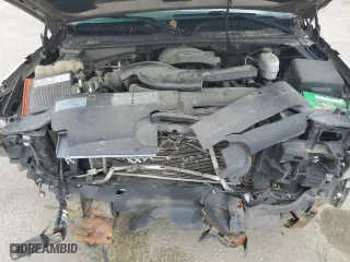 2005 Chevrolet Avalanche Z71 with VIN 3GNEK12Z75G101905, listed as a Copart auction lot 49740965 with 261,268 mi miles and Salvage Title. Bid and sale history available at carsss.com. Image 11.
