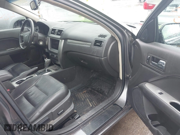 2010 Ford Fusion Hybrid with VIN 3FADP0L37AR242651, listed as a IAAI auction lot 42457758 with 196,894 mi miles and . Bid and sale history available at DreamBid. Image 5.