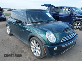 2005 MINI Hardtop S with VIN WMWRE33455TD95288, listed as a IAAI auction lot 42260902 with 229,893 mi miles and . Bid and sale history available at DreamBid. Image 1.