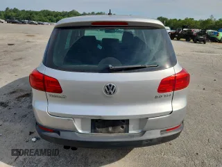 2012 Volkswagen Tiguan S с VIN WVGAV7AXXCW606008, выставлен на аукционе Copart как лот 62232655 с пробегом 184 316 миль миль и Списание • Salvage title. История ставок и продаж доступна на DreamBid. Изображение 6.