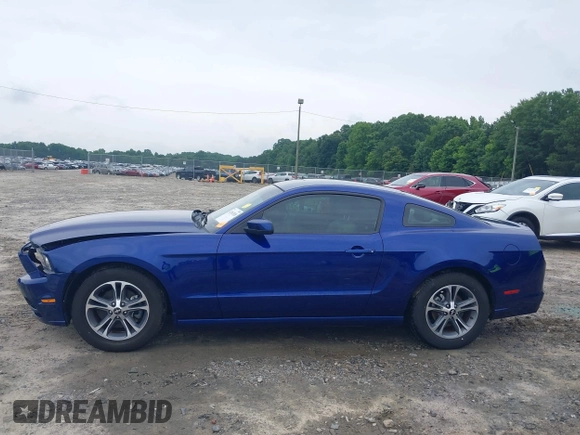 2014 Ford Mustang V6 with VIN 1ZVBP8AM4E5282543, listed as a IAAI auction lot 42367520 with 208,641 mi miles and . Bid and sale history available at DreamBid. Image 14.