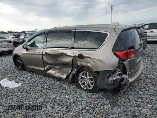 2017 Chrysler Pacifica Touring with VIN 2C4RC1DG7HR747382, listed as a Copart auction lot 61635915 with 188,495 mi miles and Salvage title. Bid and sale history available at DreamBid. Image 2.