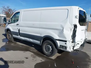 2016 Ford Transit Cargo z VIN 1FTYR1YM3GKA01650, wystawiony jako IAAI lot #41242238 z przebiegiem 145 073 mil mil oraz . Historia ofert i sprzedaży dostępna na DreamBid. Obrazek 3.