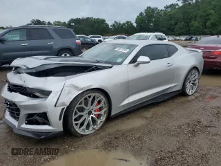 2016 Chevrolet Camaro 2SS with VIN 1G1FH1R71G0121101, listed as a Copart auction lot 55875265 with 147,180 mi miles and Salvage title. Bid and sale history available at DreamBid. Image 1.