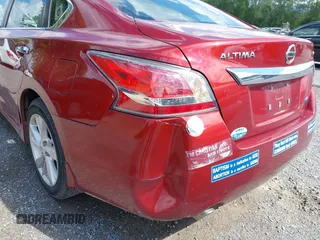 2014 Nissan Altima S with VIN 1N4AL3AP7EC279077, listed as a IAAI auction lot 42169147 with 54,811 mi miles and . Bid and sale history available at carsss.com. Image 14.