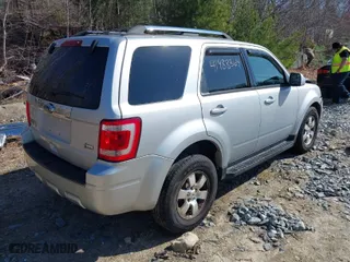 2011 Ford Escape Limited with VIN 1FMCU9EG4BKC27352, listed as a IAAI auction lot 41988364 with 106,482 mi miles. Bid and sale history available at carsss.com. Image 4.