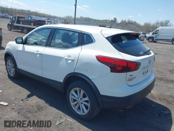 2017 Nissan Rogue Sport SL with VIN JN1BJ1CR1HW122612, listed as a IAAI auction lot 42126526 with 46,272 mi miles. Bid and sale history available at carsss.com. Image 3.