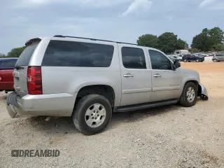 2007 Chevrolet Suburban LT with VIN 1GNFC16037J232196, listed as a Copart auction lot 72887074 with 262,163 mi miles and Salvage Title. Bid and sale history available at carsss.com. Image 3.
