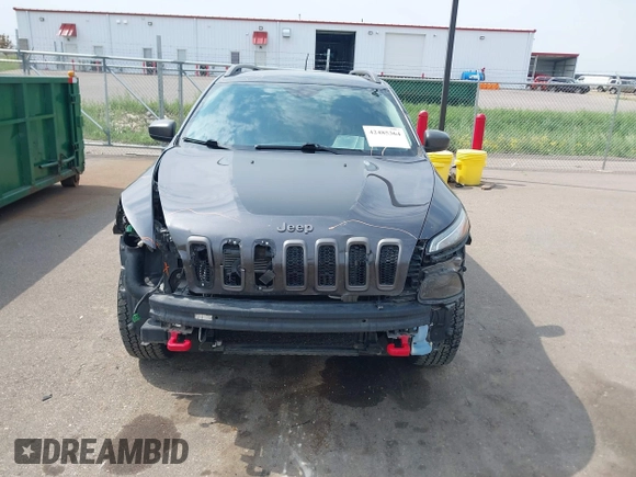 2016 Jeep Cherokee Trailhawk z VIN 1C4PJMBS1GW323434, wystawiony jako IAAI lot #42485364 z przebiegiem 130 351 mil mil oraz . Historia ofert i sprzedaży dostępna na DreamBid. Obrazek 13.