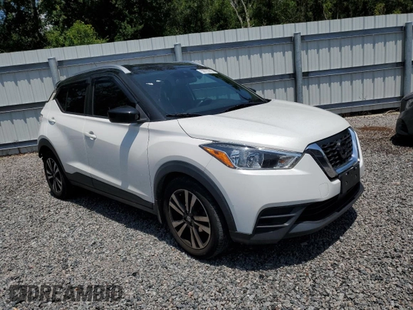 2020 Nissan Kicks SV z VIN 3N1CP5CV9LL487710, wystawiony jako Copart lot #58723695 z przebiegiem 76 425 mil mil oraz Szkoda całkowita • Salvage title. Historia ofert i sprzedaży dostępna na DreamBid. Obrazek 4.