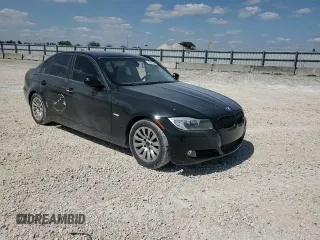 2009 BMW 3 Series 328i z VIN WBAPH73549E125586, wystawiony jako Copart lot #52594265 z przebiegiem 117 657 mil mil oraz Szkoda całkowita • Salvage title. Historia ofert i sprzedaży dostępna na DreamBid. Obrazek 10.