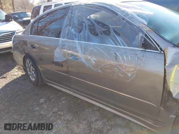 2005 Nissan Altima 2.5 z VIN 1N4AL11D45C237217, wystawiony jako IAAI lot #41582663 z przebiegiem 219 052 mil mil oraz . Historia ofert i sprzedaży dostępna na DreamBid. Obrazek 14.