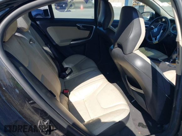 2012 Volvo S60 T5 with VIN YV1622FS0C2036881, listed as a IAAI auction lot 42653548 with 118,984 mi miles and . Bid and sale history available at DreamBid. Image 8.