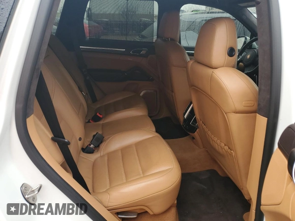 2014 Porsche Cayenne Turbo z VIN WP1AC2A24ELA87297, wystawiony jako Copart lot #80336514 z przebiegiem 86 752 mil mil oraz Szkoda całkowita • Salvage title. Historia ofert i sprzedaży dostępna na DreamBid. Obrazek 10.
