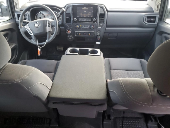 2022 Nissan Titan SV with VIN 1N6AA1EC1NN107060, listed as a Copart auction lot 86410174 with 6,899 mi miles and Clean title. Bid and sale history available at DreamBid. Image 8.